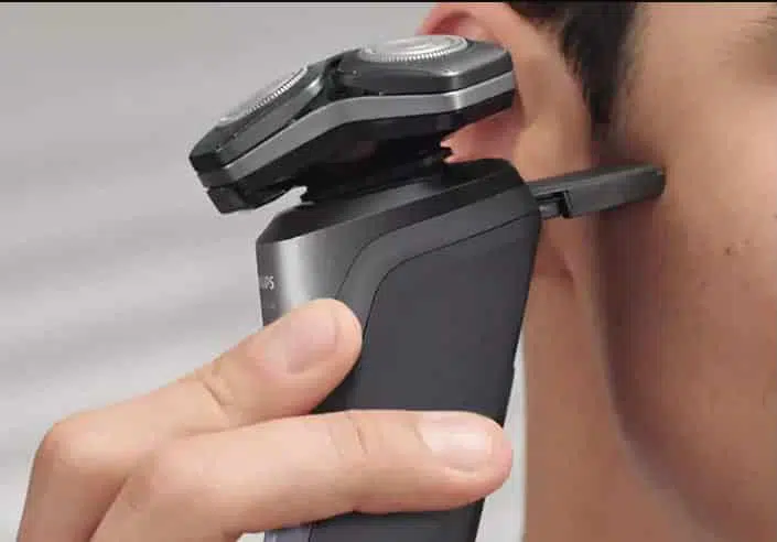 Philips Series 5000 shaver popup trimmer