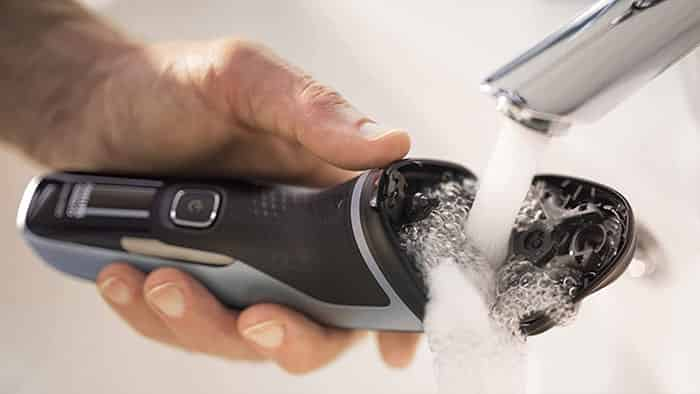 Philips 2500 - washable electric shaver